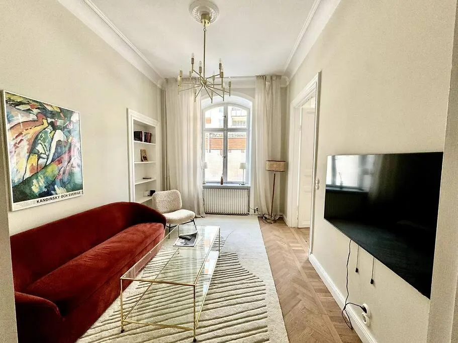 Lyxig Arkitektritad Laegenhet Apartment Stockholm